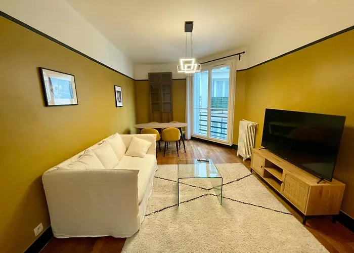 Appartement Tour Eiffel Quai De Seine Marois *